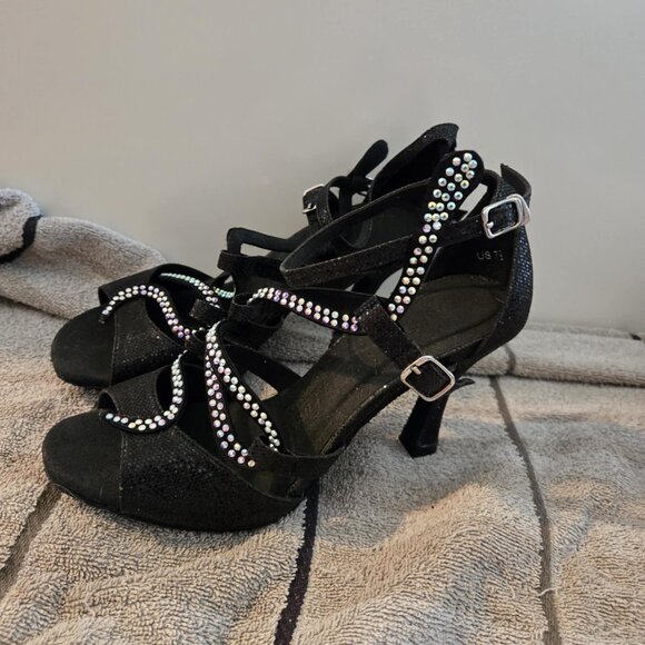 Vera fine shoe size 7 1/2 - Picture 1 of 3